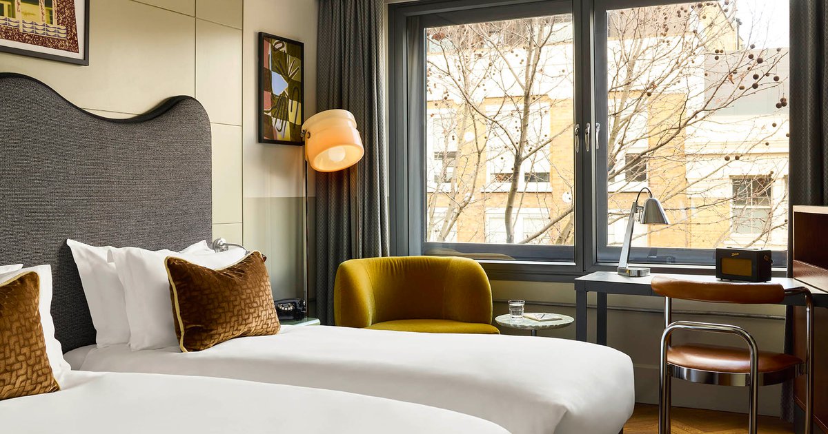 Bespoke Hotel Art Collection for The Hoxton, Shoreditch | Artiq